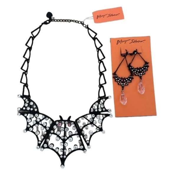 BETSEY JOHNSON SET Halloween Black Bat Crystal-Studded Necklace & Earrings NWT - Picture 7 of 7